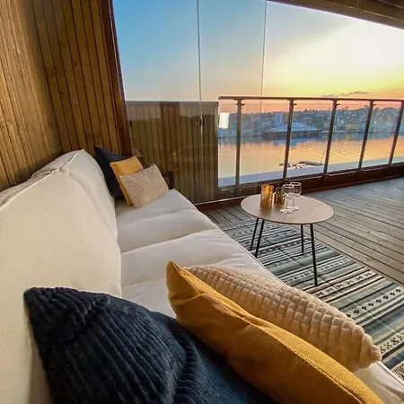 아파트 Divine Seaview Terrace